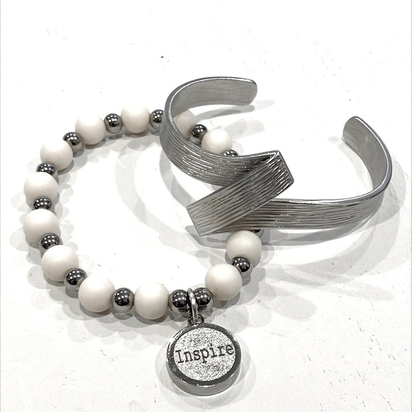 Rustic Cuff Jewelry - Rustic Cuff | Silver & White Bracelet Set